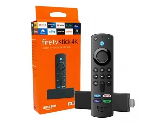 Amazon Fire TV Stick 4K junto a su control remoto por voz Alexa, a la venta en Avlis Uruguay.