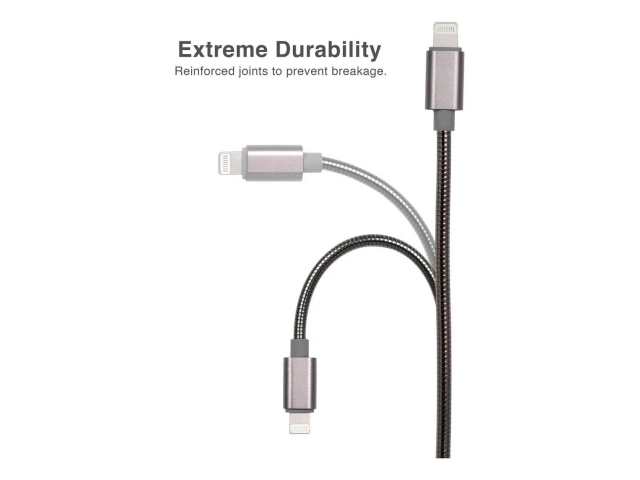 Cable Lightning Argom Metal en uso, cargando un iPhone, destacando su diseño premium y construcción robusta. Comprar en Avlis Uruguay.
