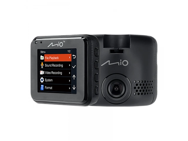 Cámara para auto Mio MiVue C320 instalada discretamente en el parabrisas de un vehículo, grabando el viaje. Comprá tu dash cam en Avlis Uruguay.
