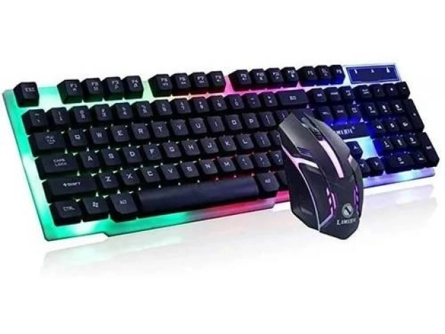 Vista frontal del Combo Gaming GTX-300 de Avlis, mostrando el teclado y mouse retroiluminados, ideal para gamers y usuarios de PC en Uruguay.  