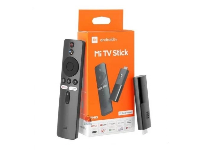 Primer plano del control remoto del Mi TV Stick, destacando los botones dedicados para Netflix, Prime Video y el Asistente de Google.