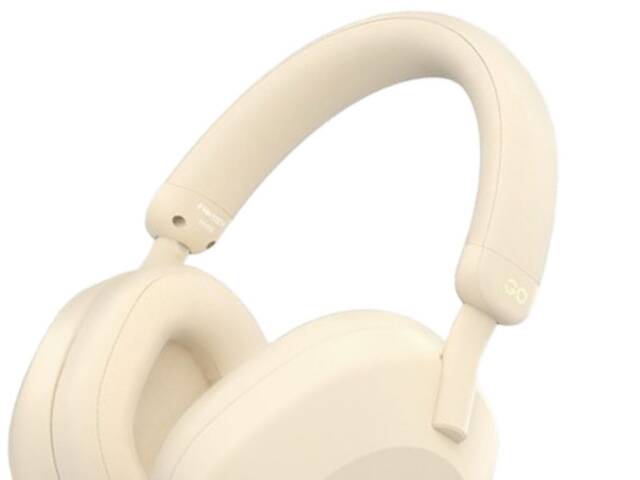 Auriculares inalámbricos Fantech Go Tune WH06 color beige, diseño on-ear plegable y confortable, vista frontal, en Avlis, San Carlos, Uruguay.