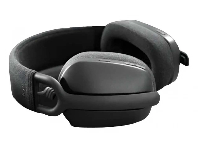 Detalle de las almohadillas de memory foam y el micrófono desmontable con cancelación de ruido de los auriculares Fantech Studio Pro WHG03 Space Gray. Avlis.