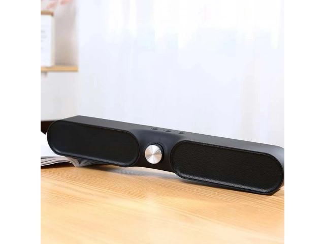 Puertos de conectividad USB, tarjeta TF y AUX del parlante portátil Foneng BL12 10W, venta en Avlis