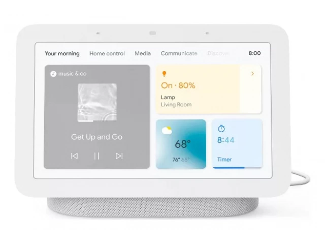 Vista frontal del Google Nest Hub 7" en color Chalk mostrando la interfaz principal.%u200B