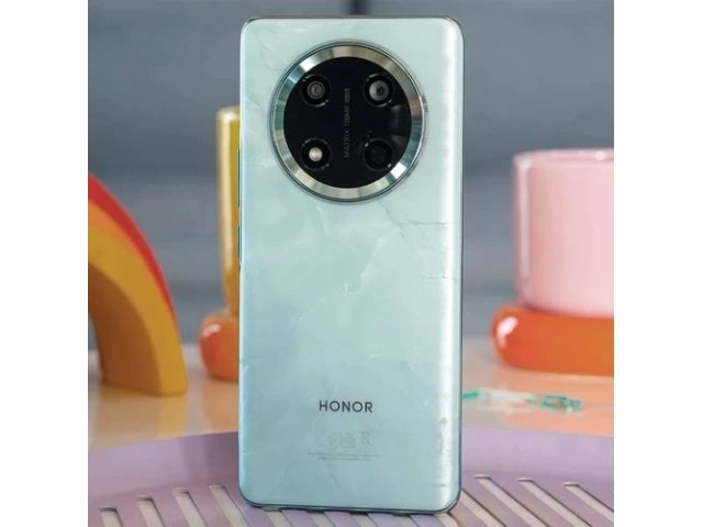 Detalle de la pantalla AMOLED vibrante y resistente del Honor Magic 7 Lite Cian, tecnología anti-caídas, a la venta en Avlis.