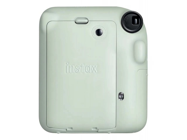 Detalle del modo selfie y espejo frontal de la cámara Fujifilm Instax Mini 12 Verde Menta, ideal para autorretratos vibrantes.