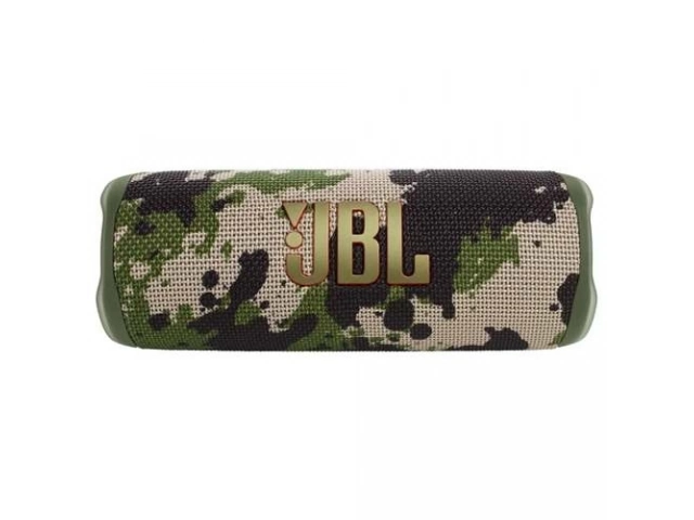 Parlante JBL Flip 6 Squad en un entorno de aventura en Uruguay, destacando su portabilidad y resistencia IP67.