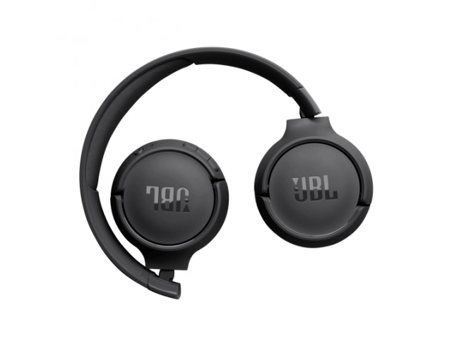 Logo JBL impreso en los laterales del Tune 520BT como sello de calidad sonora.