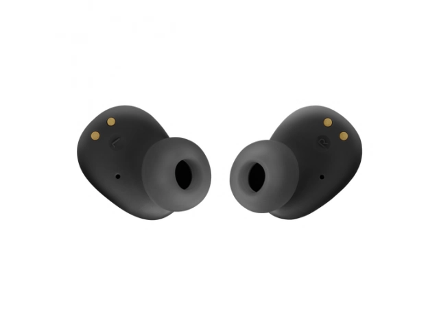 Estuche abierto con los auriculares JBL Wave Buds en color negro colocados.