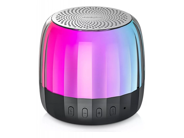 Vista frontal del parlante Lenovo K3 Plus con luces RGB encendidas.
