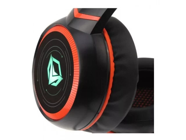 Almohadillas suaves y envolventes del HP030 para una experiencia de sonido cómoda