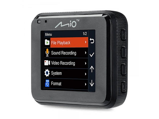 Detalle del lente con apertura F2.0 y el diseño compacto de la dash cam Mio MiVue C320, ideal para seguridad vial. Accesorios para auto Mio en Avlis.