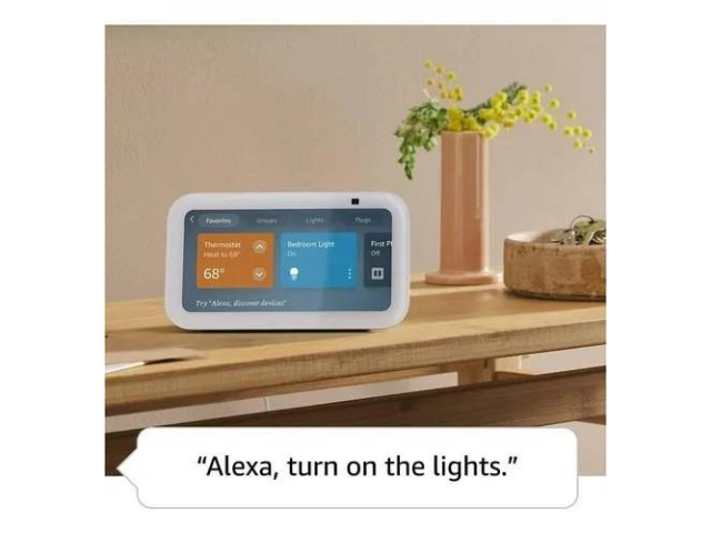Detalle de la cubierta de privacidad de la cámara del Amazon Echo Show 5 (3ra Gen) Blanco, garantizando seguridad.