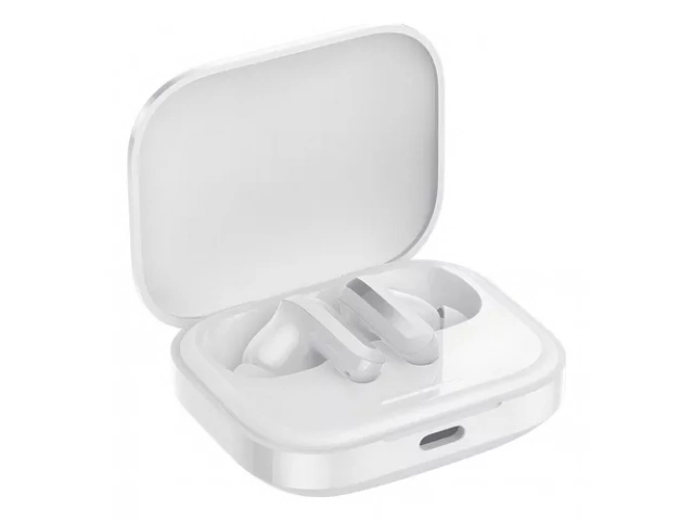 Estuche abierto con los Redmi Buds 5 blancos colocados en su interior.