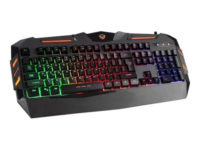 Teclado retroiluminado del Combo Meetion C500 con diseño ergonómico y teclas multimedia. 