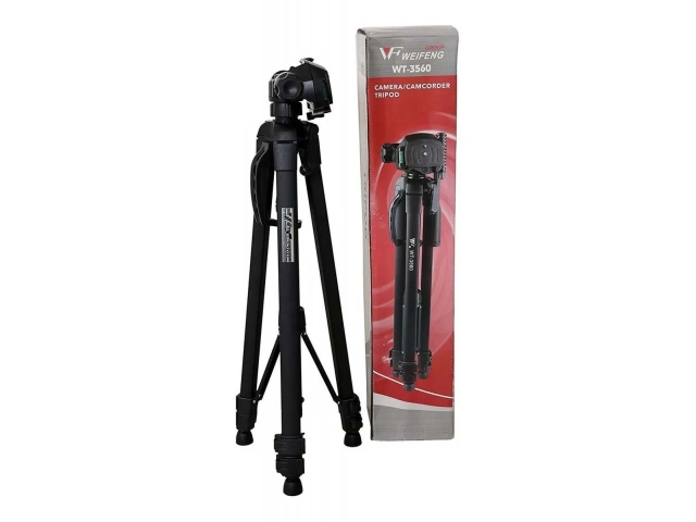 Trípode Weifeng WT-3560 de aluminio, extendido a 1.65 metros, mostrando su altura y diseño ligero. Ideal para fotografía y video en Uruguay. Avlis.