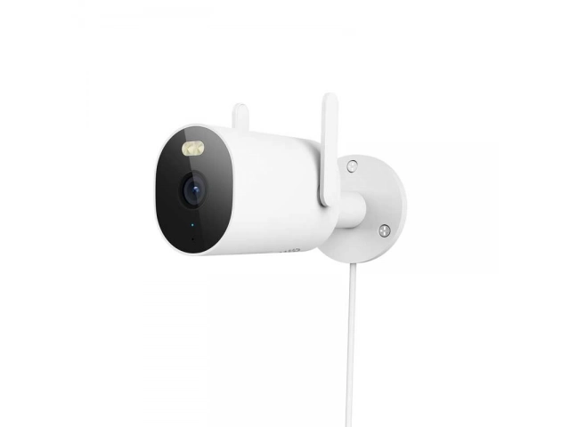 Visión nocturna a color de la Camara Xiaomi Exterior AW300 en funcionamiento o resistiendo la lluvia.