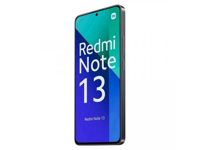 Detalle de la cámara trasera del Xiaomi Redmi 13 4G Black, mostrando sus lentes y el módulo de la cámara.