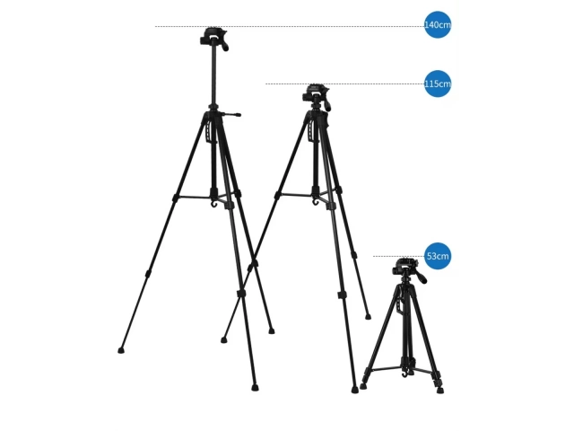 Primer plano del cabezal panor&aacute;mico de 3 v&iacute;as del tr&iacute;pode 3520, mostrando la placa de liberaci&oacute;n r&aacute;pida y el nivel de burbuja. Versatilidad y precisi&oacute;n en Avlis.